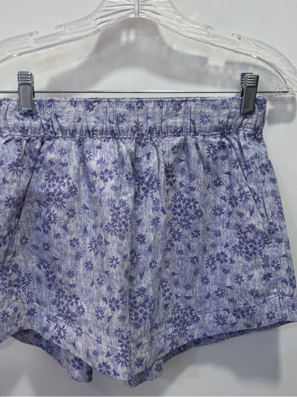 Patagonia Women’s  Lavender/White Size XS